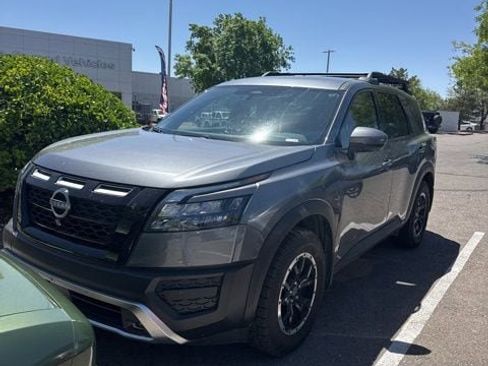 Used 2025 Nissan Pathfinder Rock Creek image 2