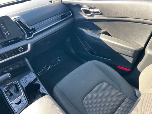 Certified 2024 Kia Sportage LX image 14