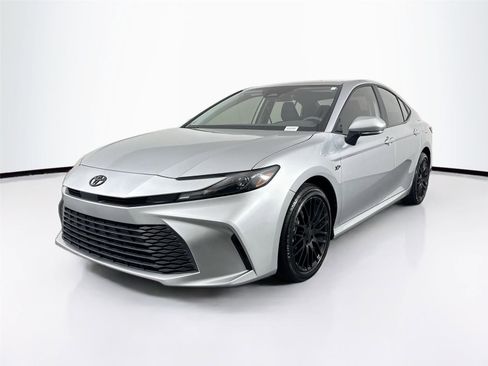Certified 2025 Toyota Camry LE image 2