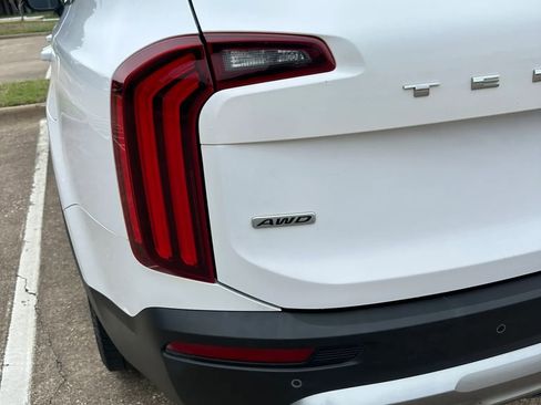 Used 2021 Kia Telluride EX w/ EX Premium Package AWD/4WD image 9