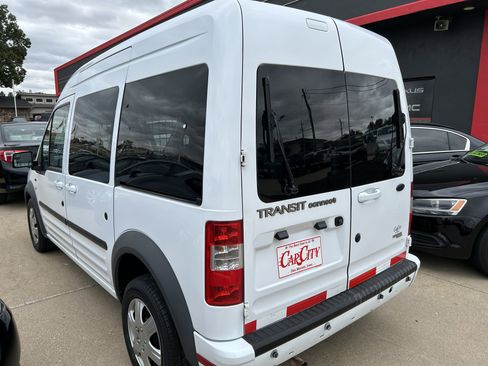 Used 2011 Ford Transit Connect XLT Premium image 3
