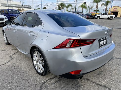 Used 2016 Lexus IS 200t RWD image 11