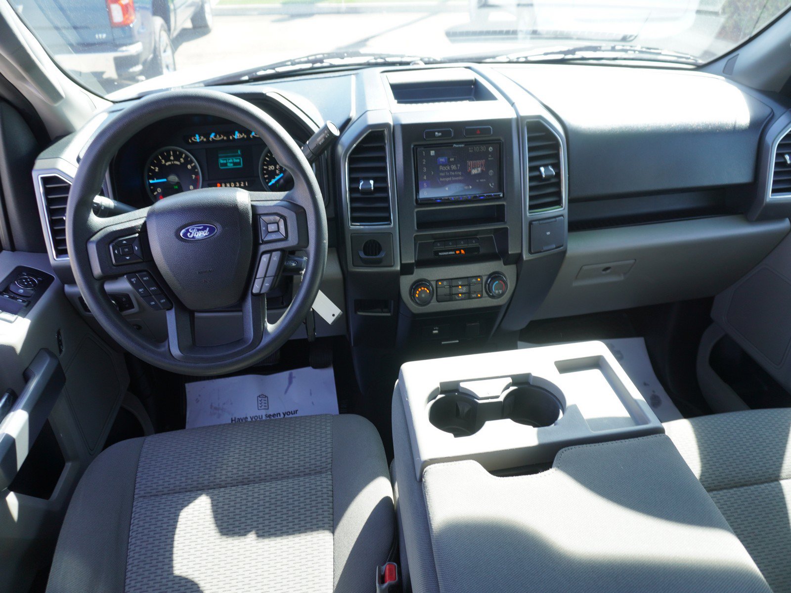 Used 2017 Ford F150 XLT RWD image 2
