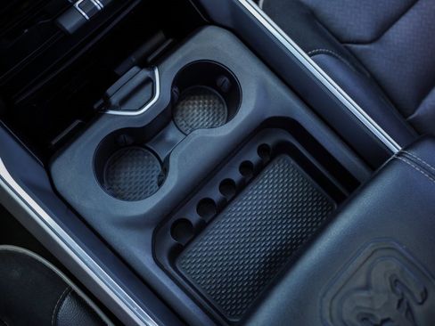 Used 2020 RAM 1500 Laramie image 33