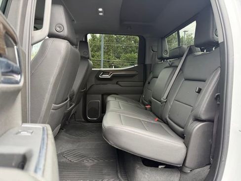 Used 2024 Chevrolet Silverado 1500 LT Trail Boss w/ LT Trail Boss Premium Package image 11