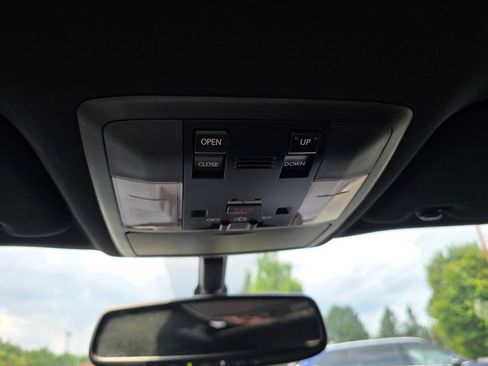 Used 2013 Lexus CT 200h w/ F Sport Pkg w/Nuluxe Trim FWD image 21