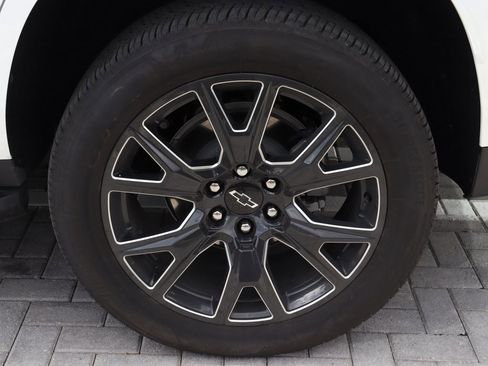 Used 2024 Chevrolet Tahoe RST w/ Sport Performance Package image 43