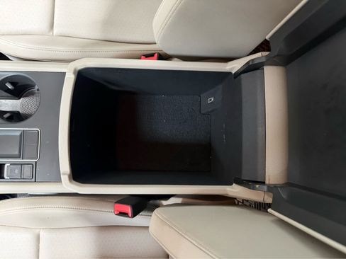 Used 2019 Volkswagen Atlas SE FWD image 22