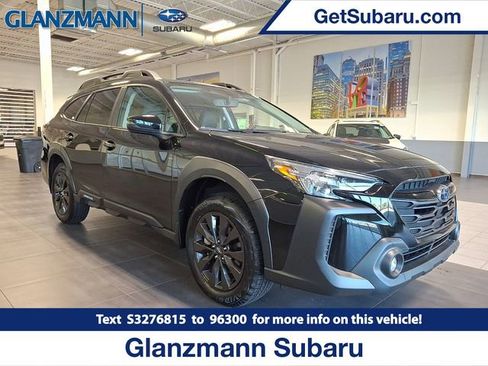 Certified 2025 Subaru Outback Onyx Edition AWD/4WD image 1