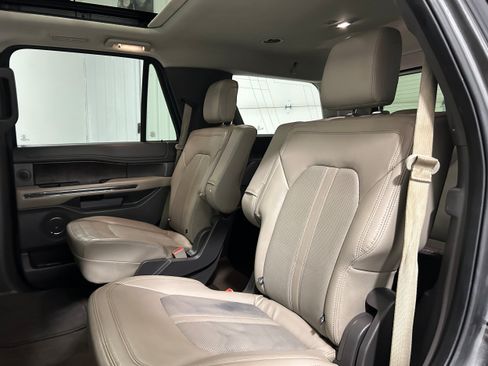 Used 2021 Ford Expedition Limited AWD/4WD image 29