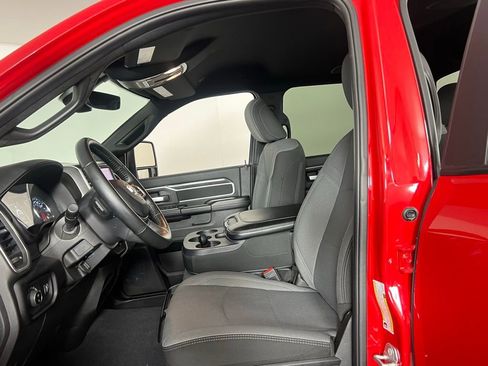 Used 2024 RAM 2500 Big Horn w/ Bed Utility Group image 19