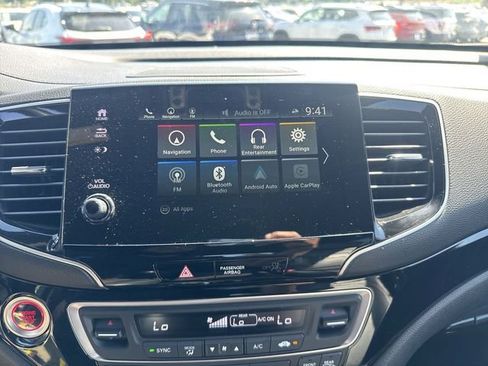 Used 2022 Honda Pilot Black Edition image 16