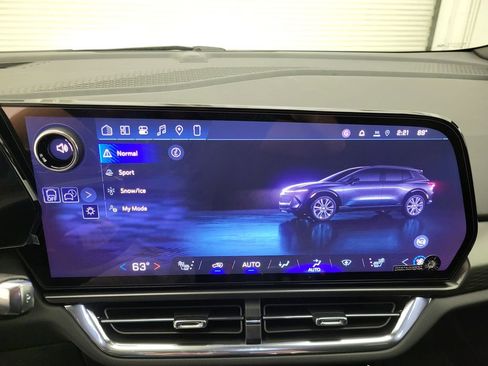 New 2026 Chevrolet Equinox EV LT image 7