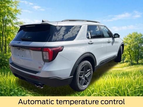New 2026 Ford Explorer ST w/ Sun And Sound Package image 7