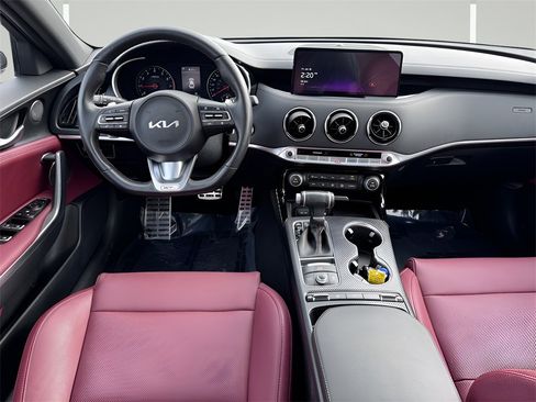 Used 2023 Kia Stinger GT-Line w/ Sun & Sound Package image 5