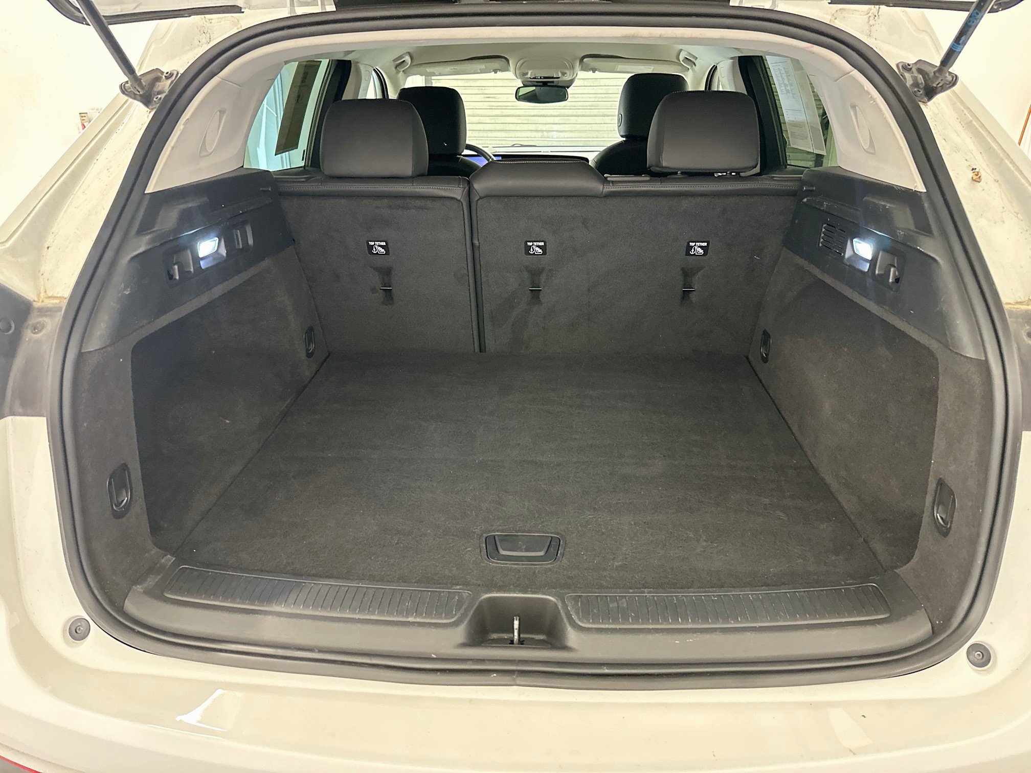 Used 2024 Buick Envision Preferred AWD/4WD image 29