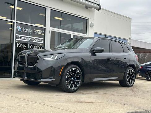 Certified 2025 BMW X3 xDrive30i w/ M Sport Package image 4