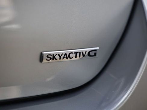 Used 2021 MAZDA MAZDA3 Sedan FWD image 10