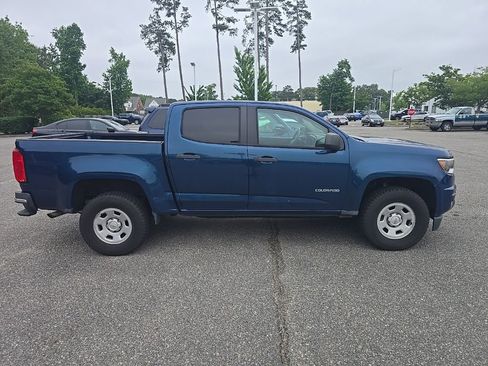 Used 2019 Chevrolet Colorado W/T w/ WT Convenience Package RWD image 4