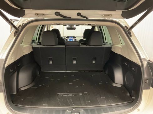 Used 2023 Subaru Forester Sport image 9