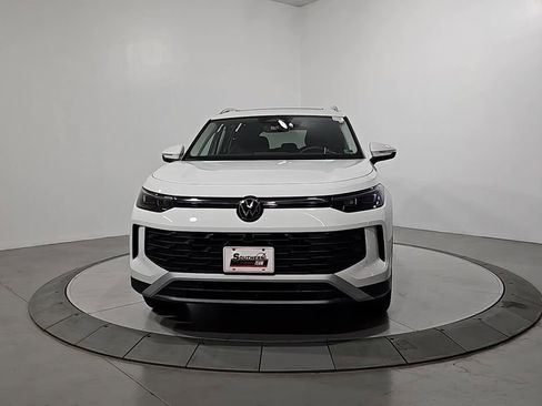 New 2026 Volkswagen Tiguan SE AWD/4WD image 8