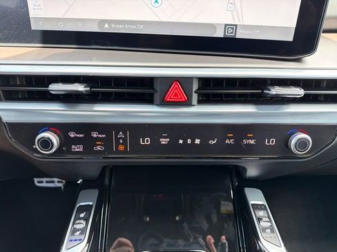 New 2026 Kia Sorento SX Prestige AWD/4WD image 14