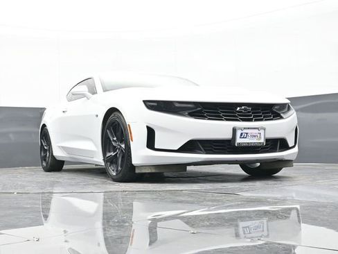 Used 2022 Chevrolet Camaro LT image 48