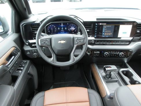 New 2026 Chevrolet Silverado 1500 High Country AWD/4WD image 16