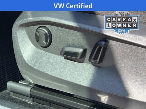 Certified 2023 Volkswagen Tiguan SE R-Line image 16