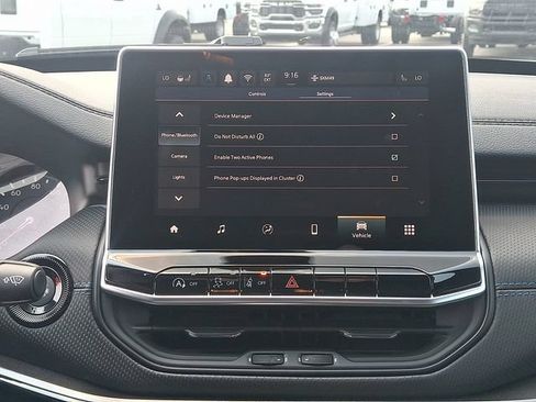 New 2026 Jeep Compass Latitude AWD/4WD image 8