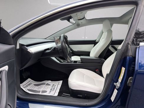 Used 2018 Tesla Model 3 Long Range image 9