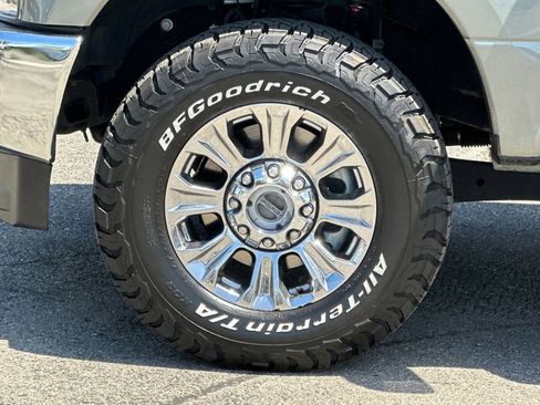 Certified 2019 Ford F350 XLT w/ XLT Premium Package AWD/4WD image 23