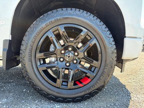 Used 2024 Chevrolet Silverado 1500 RST w/ Redline Edition AWD/4WD image 26