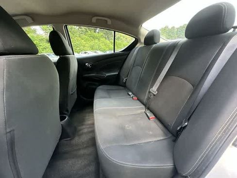 Used 2017 Nissan Versa SV FWD image 14