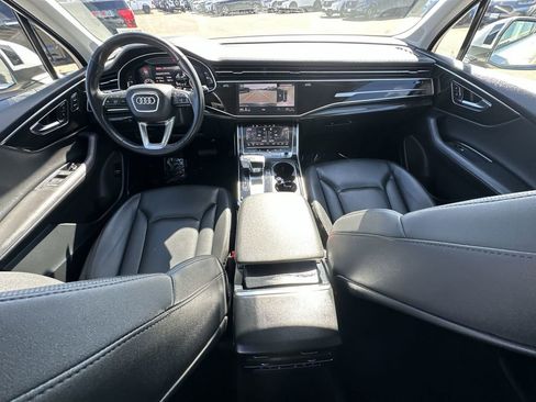 Used 2023 Audi Q7 3.0T Prestige AWD/4WD image 29