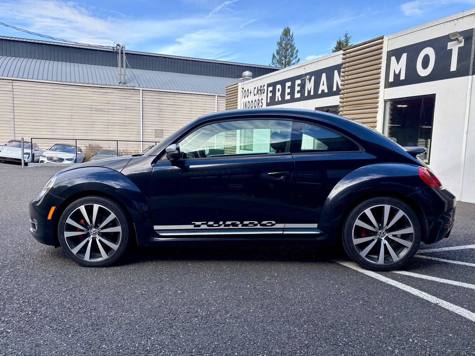 Used 2012 Volkswagen Beetle Launch Edition FWD image 7