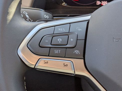 New 2026 Volkswagen Atlas SE image 18