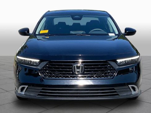 Used 2023 Honda Accord EX image 4
