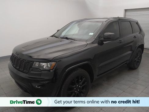 Used 2020 Jeep Grand Cherokee Altitude RWD image 1