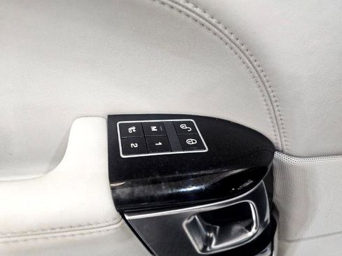 Used 2015 Land Rover Range Rover Autobiography image 36