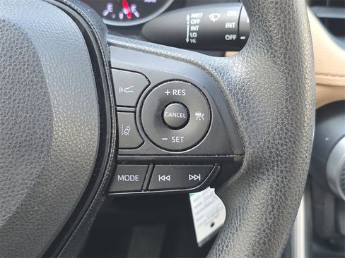 Used 2019 Toyota RAV4 LE image 26