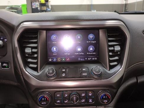 Used 2023 GMC Acadia AT4 image 9