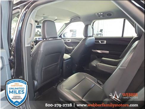 Used 2023 Ford Explorer XLT w/ Equipment Group 202A AWD/4WD image 15