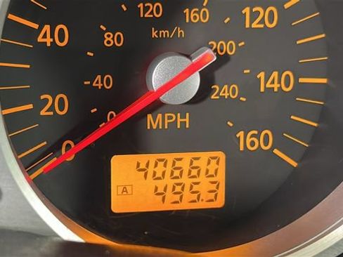 Used 2004 Nissan 350Z Touring RWD image 16