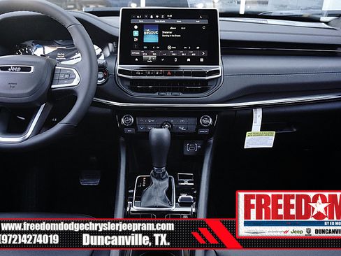 New 2026 Jeep Compass Latitude image 19