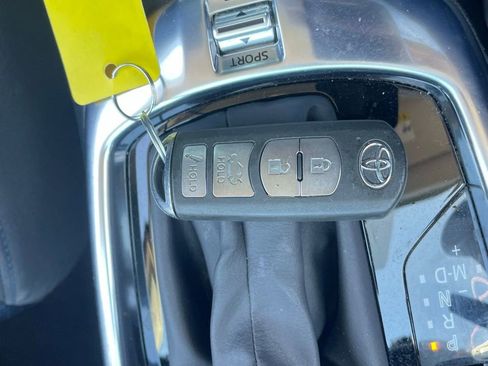 Used 2017 Toyota Yaris iA image 14