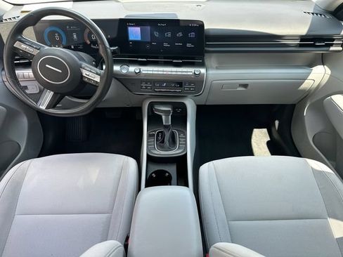 Used 2025 Hyundai Kona SEL FWD image 18