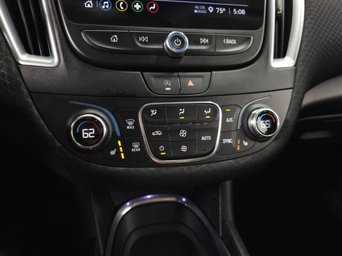 Used 2024 Chevrolet Malibu LT FWD image 21
