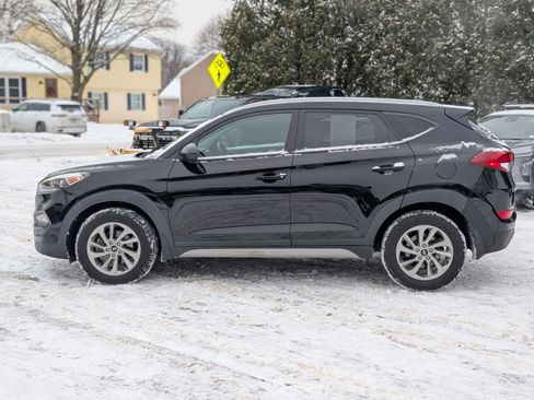 Used 2017 Hyundai Tucson SE image 11