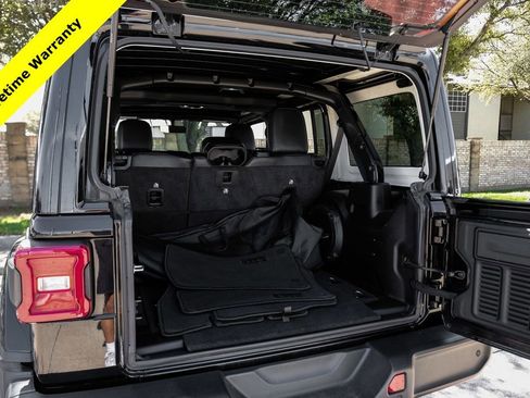 Used 2022 Jeep Wrangler Unlimited Sahara w/ Cold Weather Group image 62